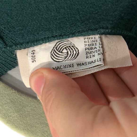 Vintage Moffat Woolens Womens New Wool Sweater Size Medium Large Hunter Green - Picture 6 of 8